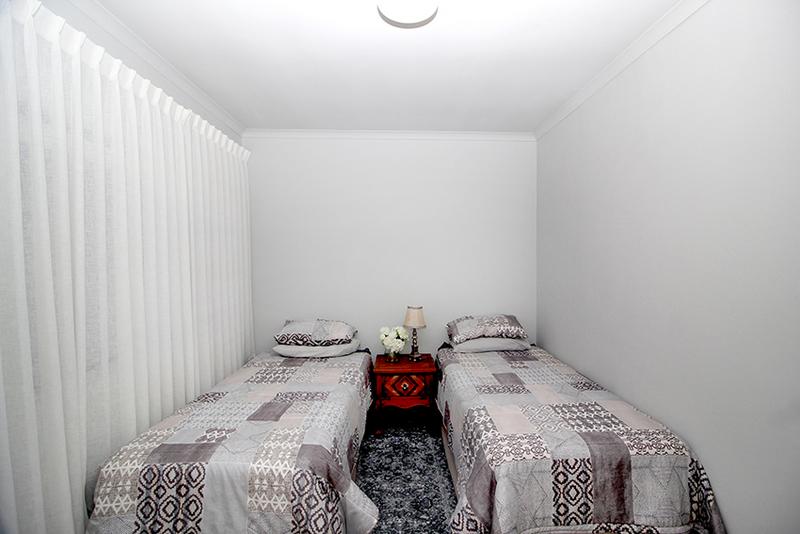 6 Bedroom Property for Sale in Reebok Western Cape
